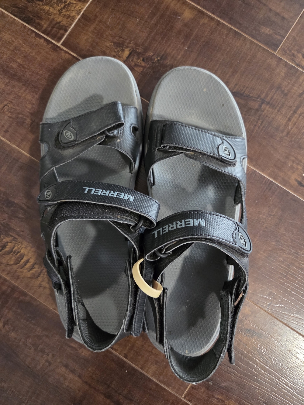 Merrell Black Men's Adjustable Strap Sandals - Picture 1 of 4